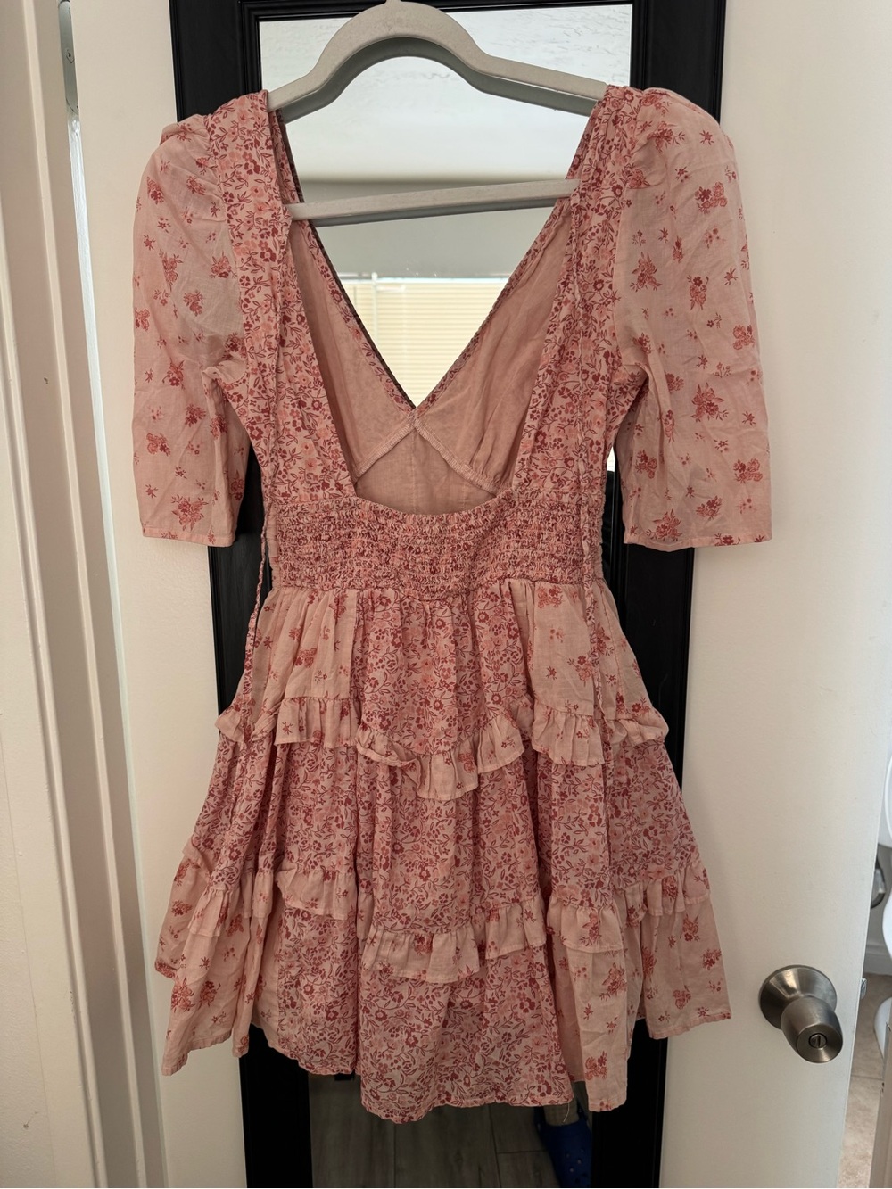 American Eagle Outfitters Blush Floral Tiered V-Neck Mini Dress - Picture 2 of 6